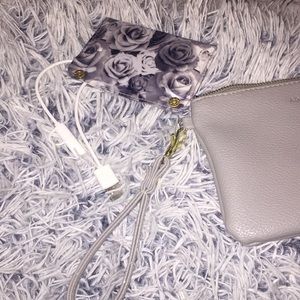 Adrienne Vittadini Bags - Wallet w/ portable charge Adrienne Vittadini Bags - Wallet w/ portable charge